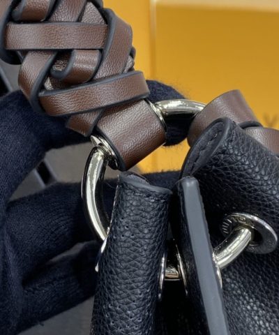 Replica Louis Vuitton Carmel Black