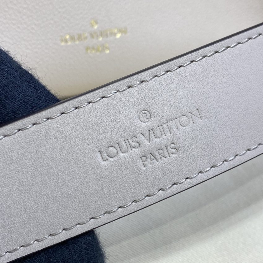 Replica Louis Vuitton On My Side PM Beige