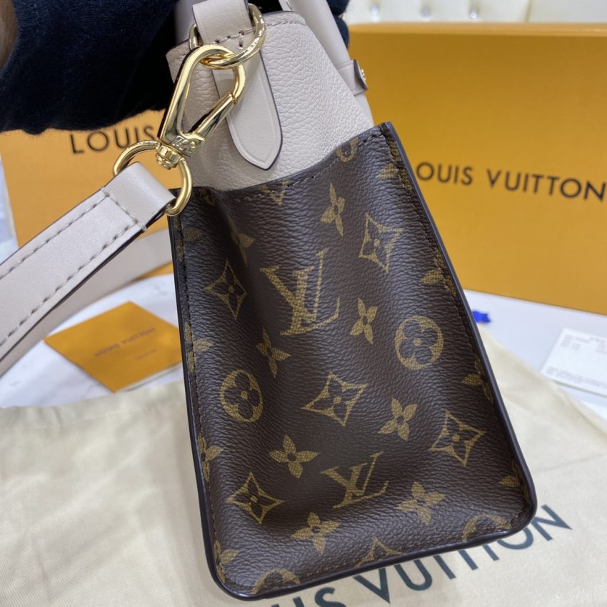 Replica Louis Vuitton On My Side PM Beige