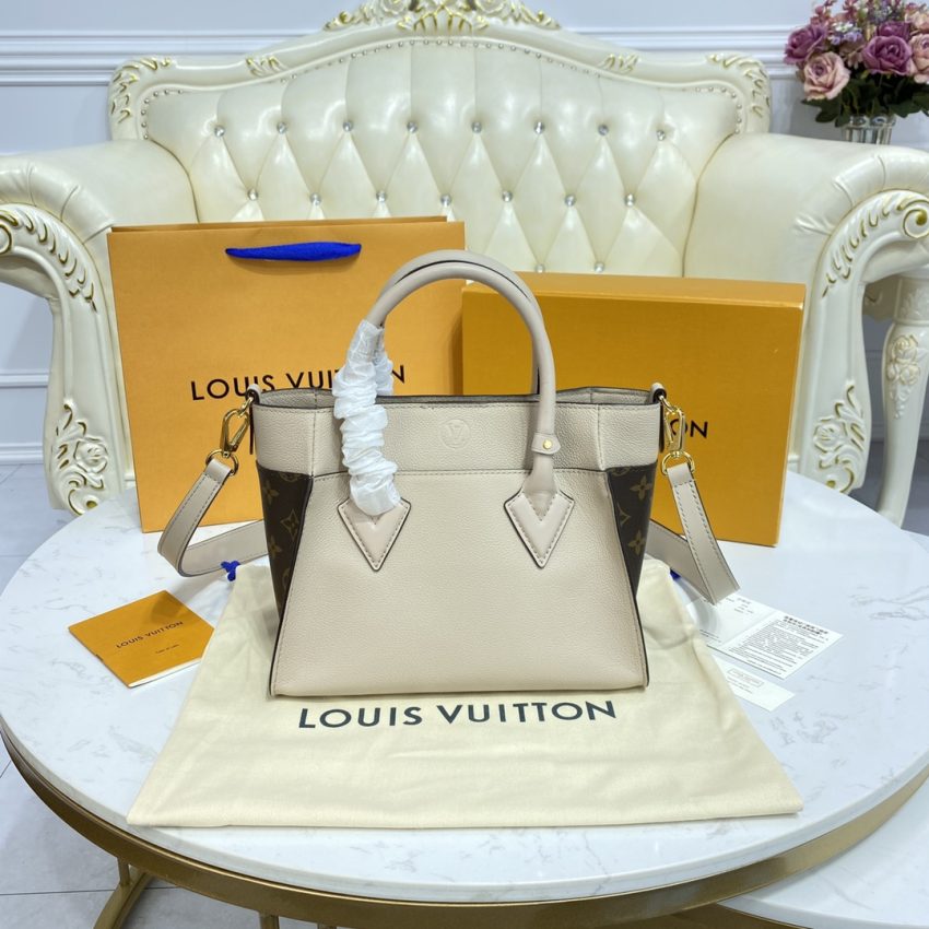 Replica Louis Vuitton On My Side PM Beige