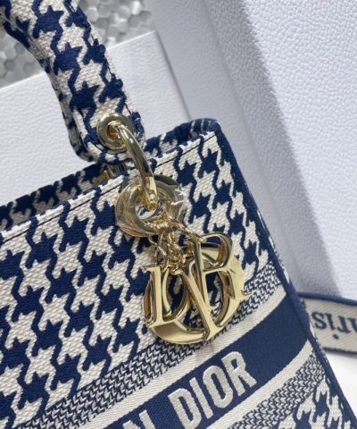 Replica Lady Dior Medium D – Lite Houndstooth Canvas - high-quality designer bag dupe