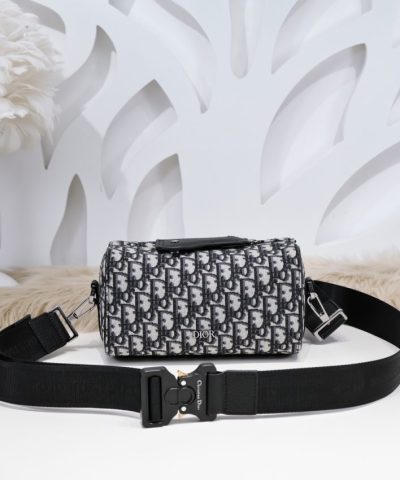 Replica Dior Lingot 22 Jacquard - designer handbag clone