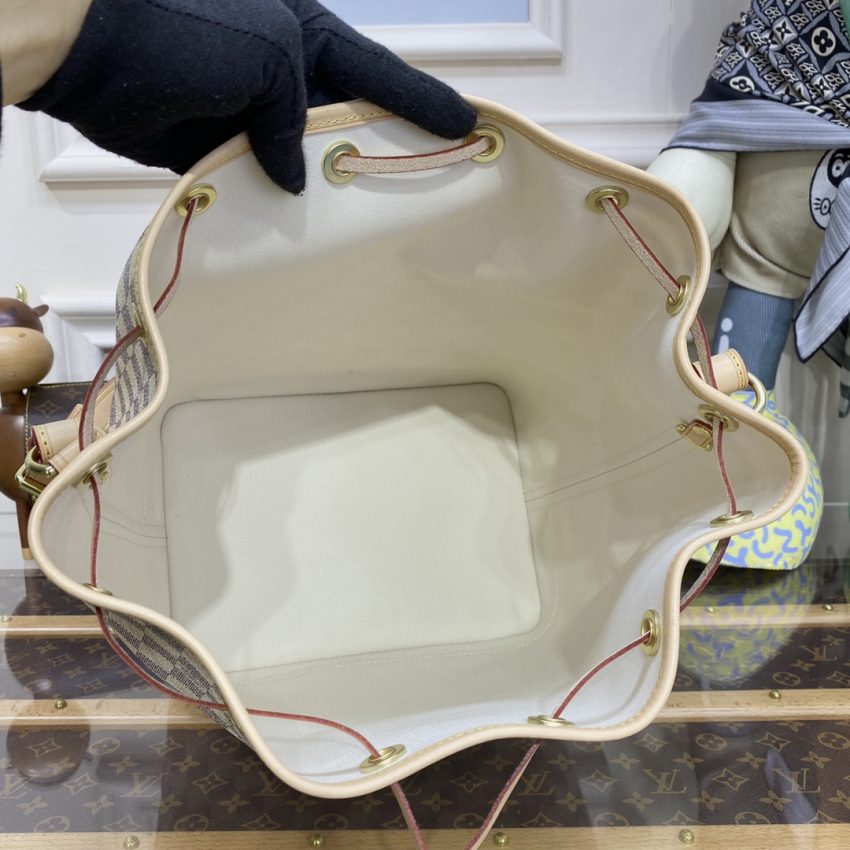 Replica Louis Vuitton Noe Bucket White Grid MM