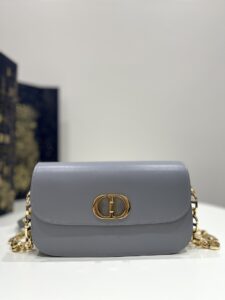 Replica Dior 30 Montaigne Avenue Bag Blue