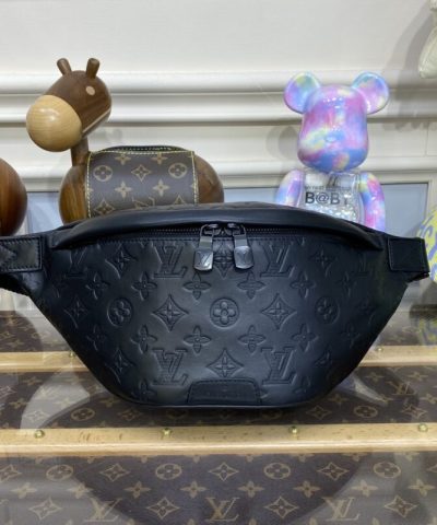 Replica Louis Vuitton Bumbag Discovery Full Black - affordable luxury replica bag