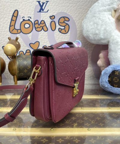 Replica Louis Vuitton Pochette Metis Bordeaux