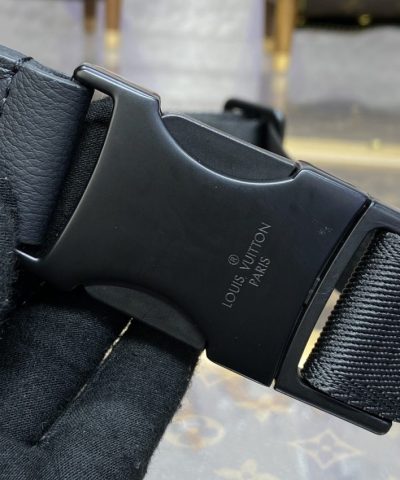 Replica Louis Vuitton Bumbag Discovery Black Canvas