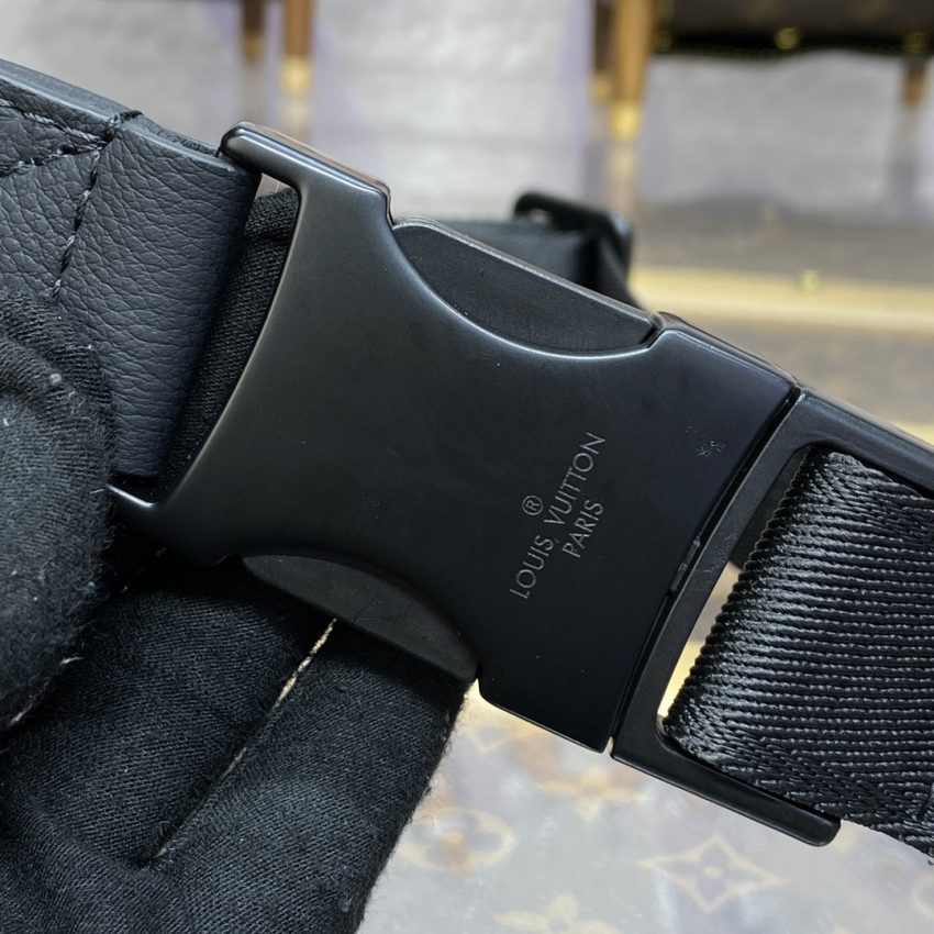Replica Louis Vuitton Bumbag Discovery Black Canvas