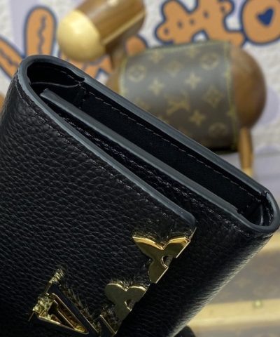 Replica Loius Vuitton Capucines Compact Wallet - top-grade luxury bag dupe