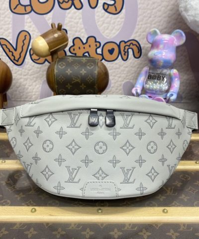 Replica Louis Vuitton Bumbag Discovery Grey