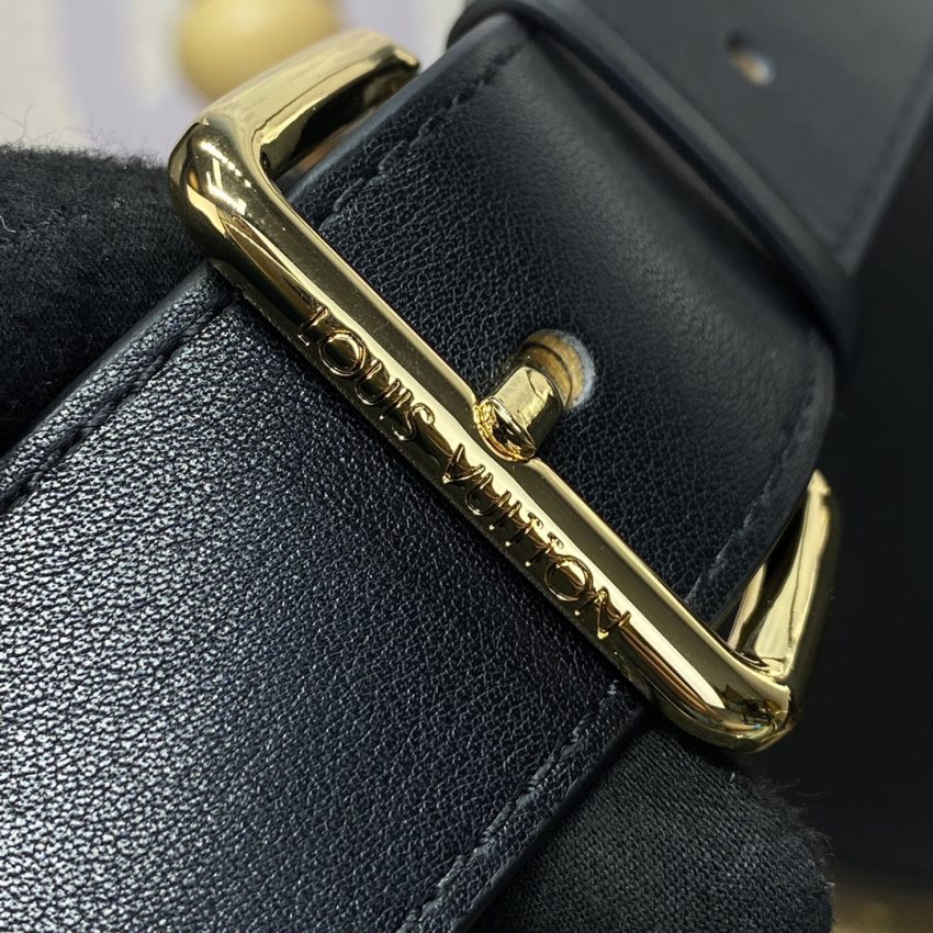 Replica Loius Vuitton Capucines Large Black Full