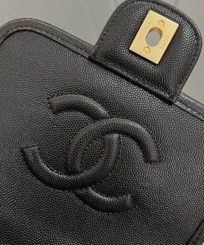 CHANEL Tofu M Bag Black