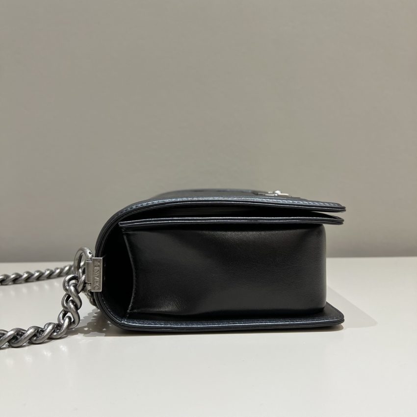 CHANEL Le Boy Large Black Silver - top-grade luxury bag dupe