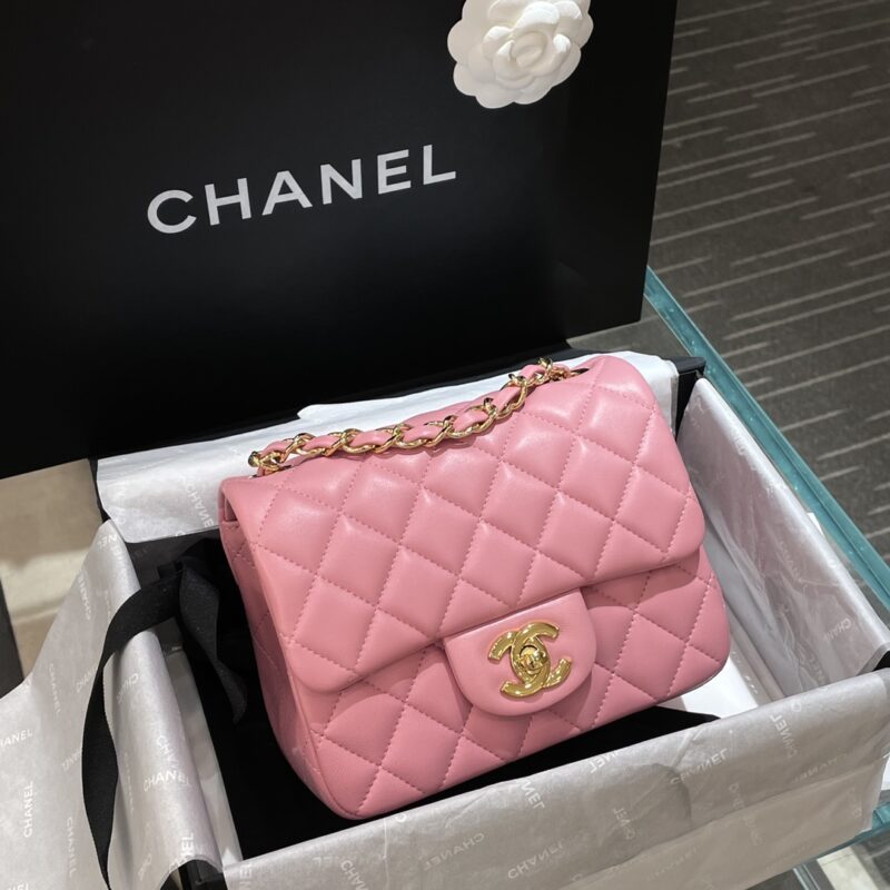 CHANEL Classic Flap 17cm Pink - premium superclone handbag