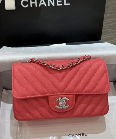 CHANEL Classic Flap V 20cm Red - premium superclone handbag