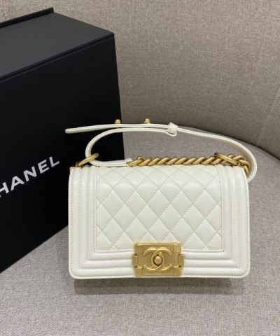 CHANEL Le Boy White