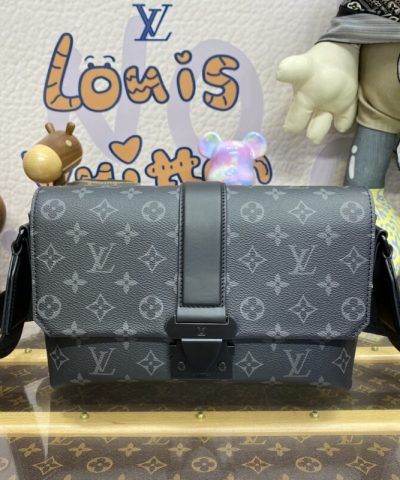 Replica Louis Vuitton S – Cape Messenger Black