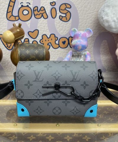 Replica Louis Vuitton Steamer Wearable Wallet Grey