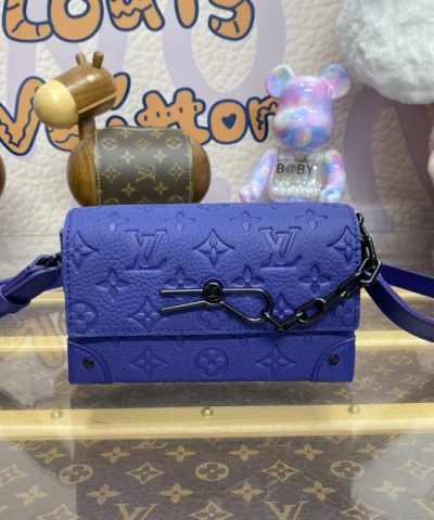 Replica Louis Vuitton Steamer Wearable Wallet Blue