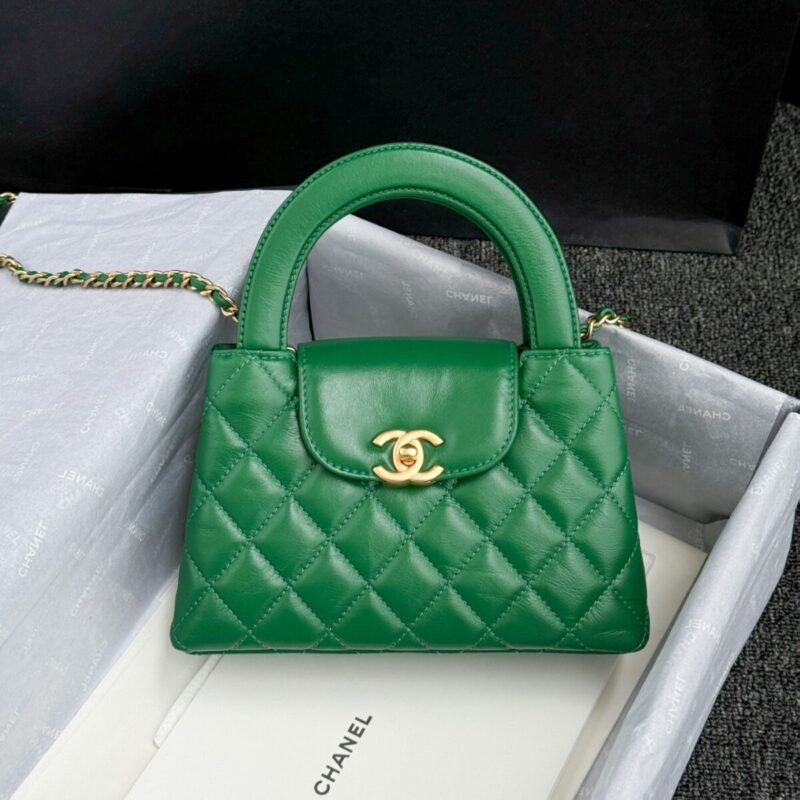 CHANEL 23k Kelly Green - high-end replica designer purse