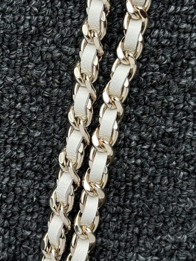 CHANEL 24s Mini Horizontal White - 1:1 premium replica handbag