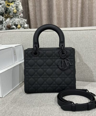 Replica Lady Dior Medium Ultramatte Black