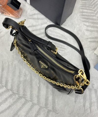 Replica Prada Re – Edition 2002
