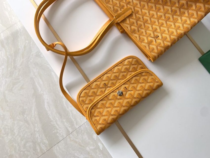 Replica Goyard Isabelle Yellow