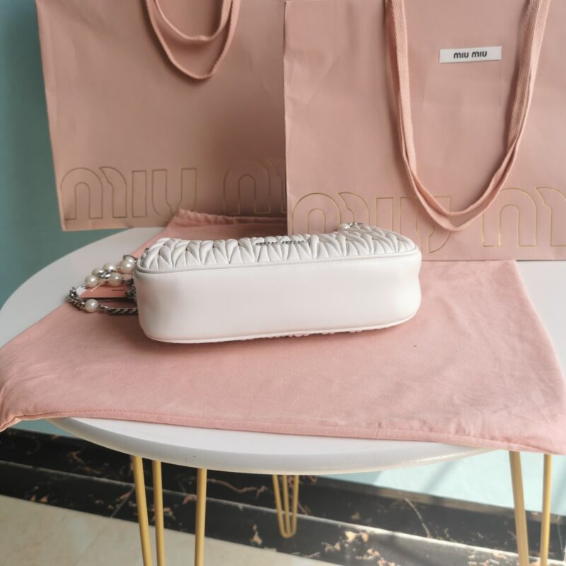 Replica Miu Miu Matelassé Pearl White