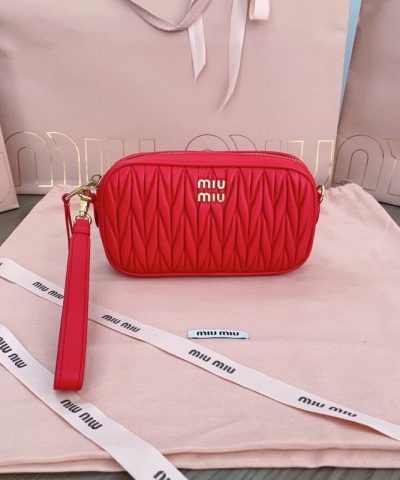 Replica Miu Miu Clutch Red - 1:1 premium replica handbag