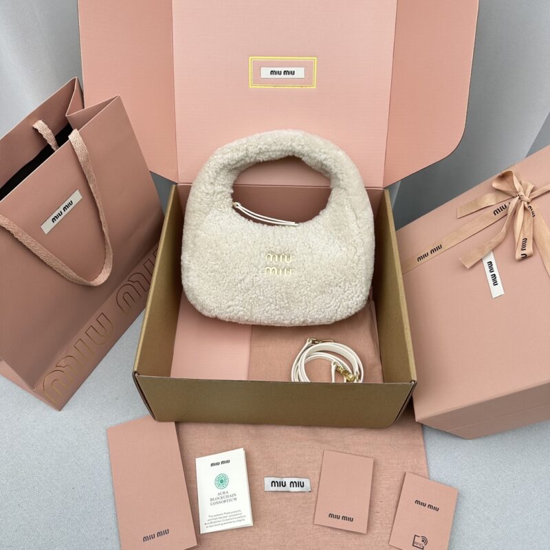 Replica Miu Miu Wander White Wool