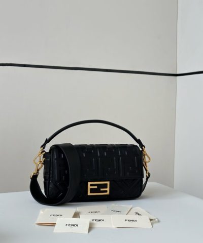 Replica Fendi Baguette Black