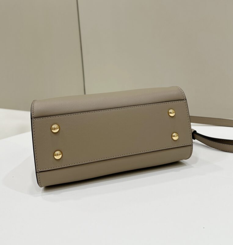 Replica Fendi Peekaboo Beige - high-end replica designer purse