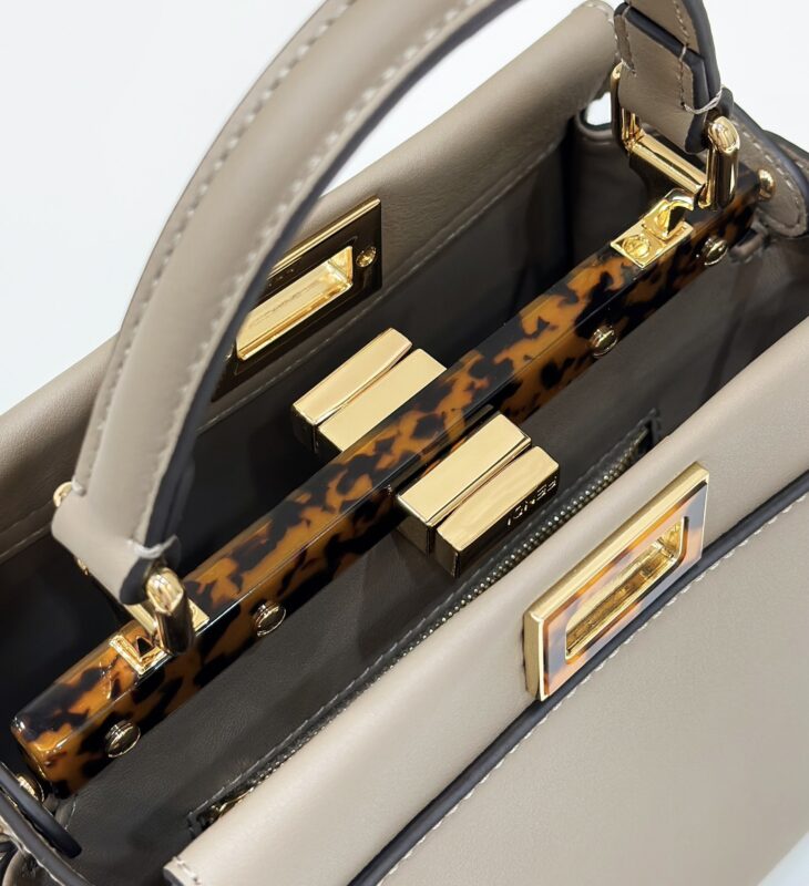 Replica Fendi Peekaboo Beige - premium superclone handbag