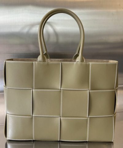 Replica Bottega Veneta Arco Tote
