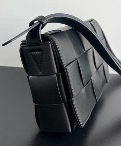 Replica Bottega Veneta Cassette 2.0 Black