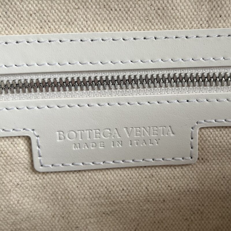 Replica Bottega Veneta Loop Camera Bag - premium superclone handbag