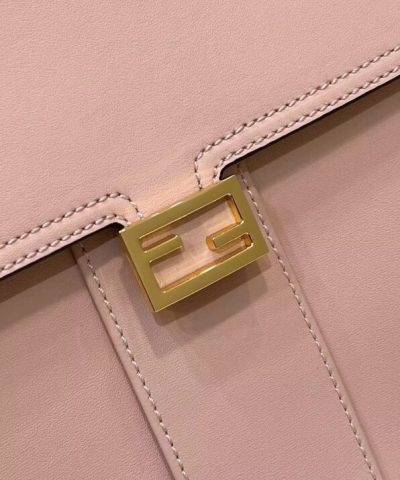 Replica Fendi Peekaboo With Patch Pocket Pink