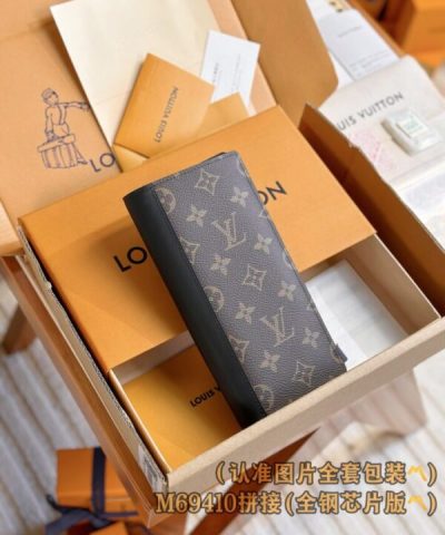 Louis Vuitton Brazza Wallet