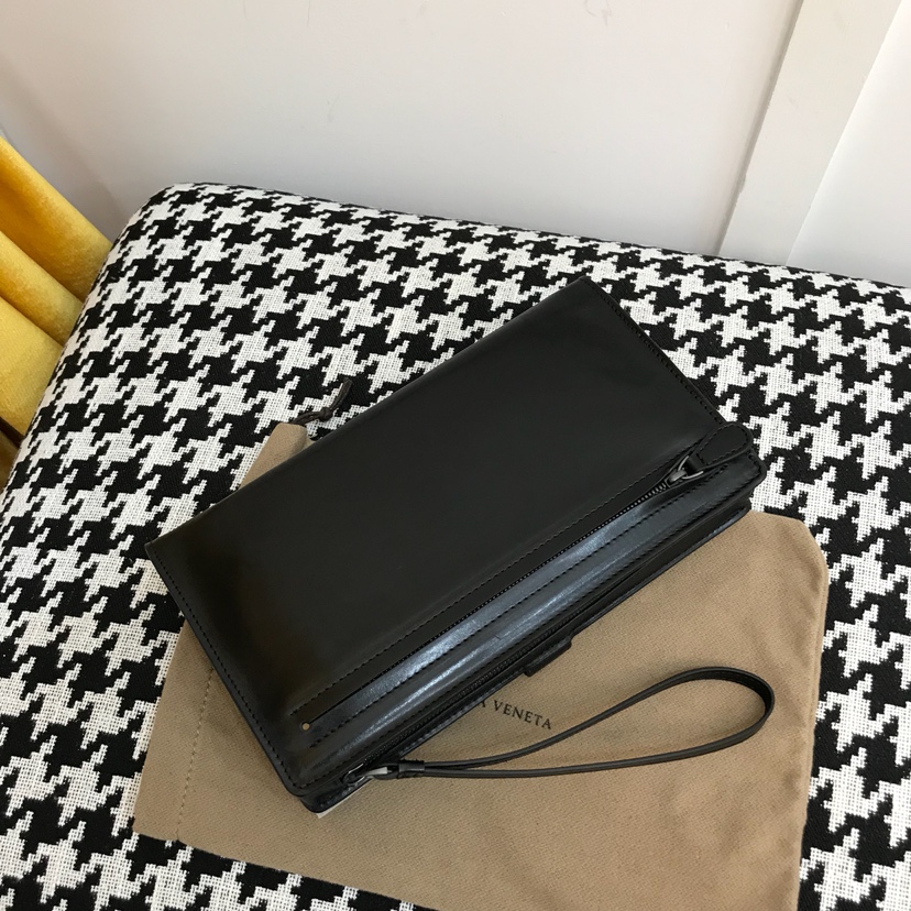 Replica Bottega Veneta Clutch Black