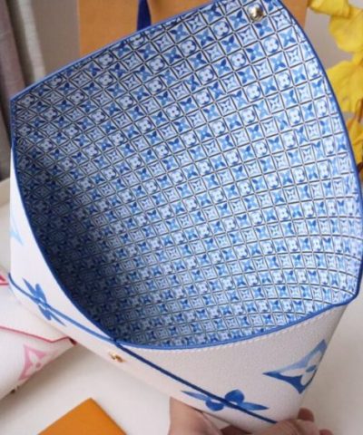 Louis Vuitton Kirigami Pochette Pouch