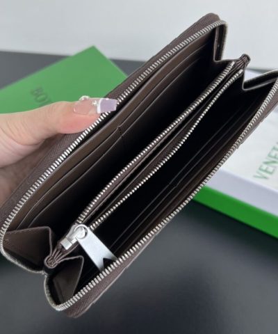 Replica Bottega Veneta Zip Long Wallet Brown&Black