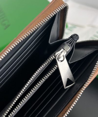 Replica Bottega Veneta Cassette Zip Wallet