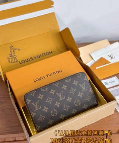 Louis Vuitton Zippy Wallet - high-end replica designer purse