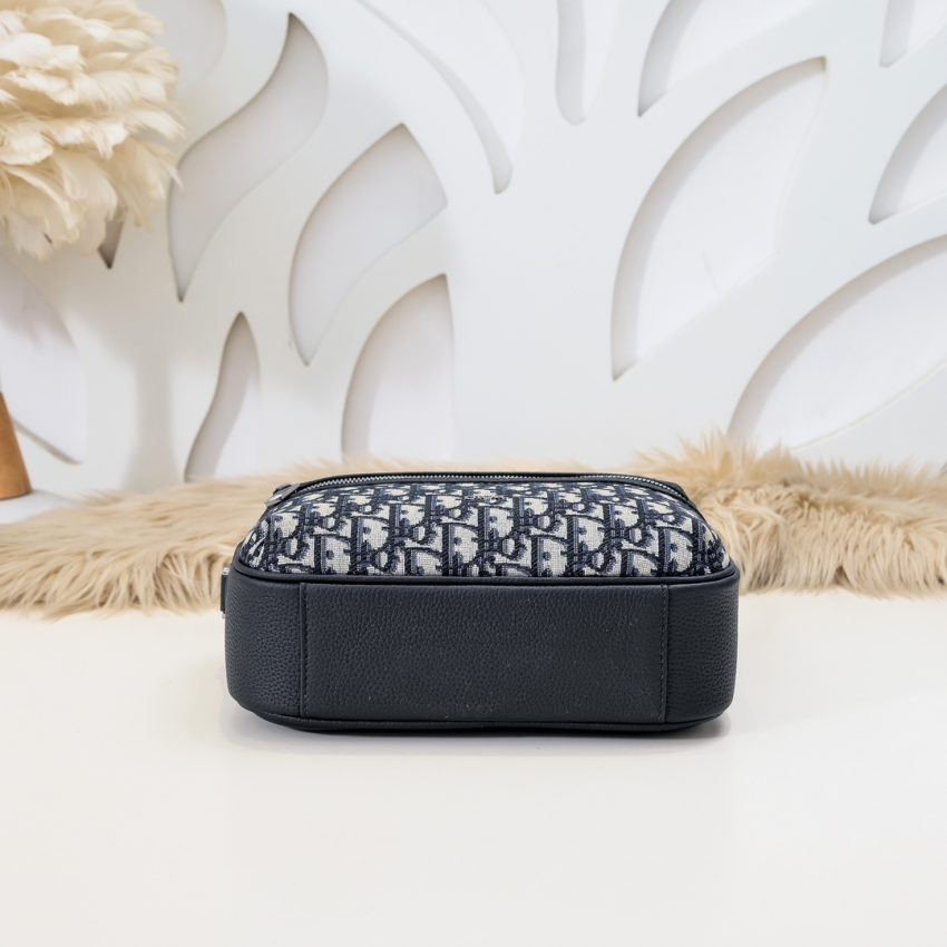 Replica Dior Rider Zipped Messenger Bag - high-quality designer bag dupe