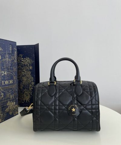 Replica Dior Groove Black