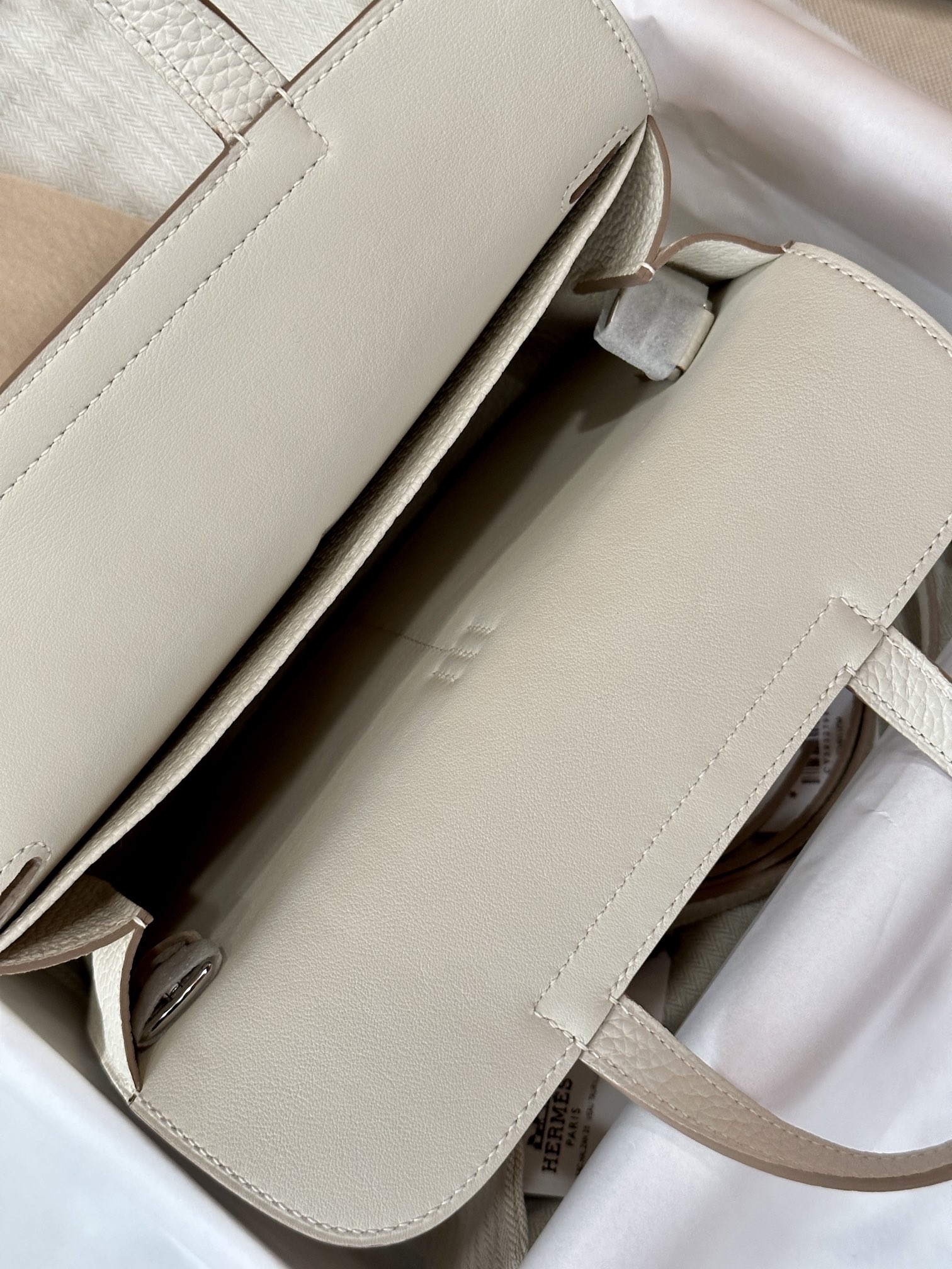 Replica Hermès Halzan White - high-end replica designer purse